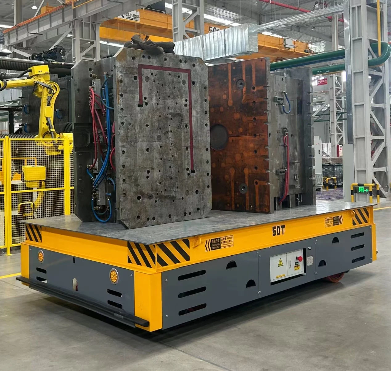 50 Ton Heavy Duty Electric Flatcar Transporting Large Molds